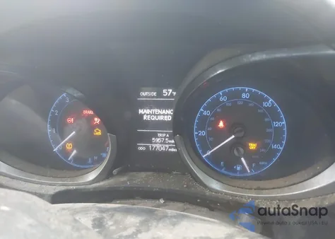 2014 Toyota Corolla S Plus z USA, uszkodzony, nr VIN 2T1BURHE9EC066979